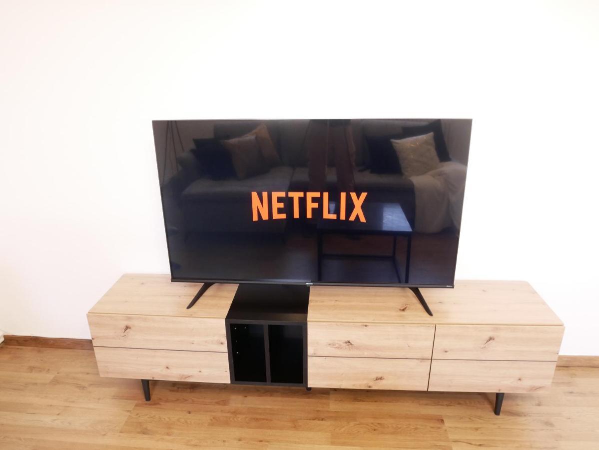 Mark 51-7 - Workplace - Netflix - Washer Dryer - Modern Design Bochum Esterno foto